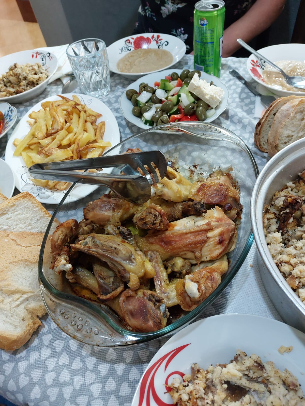 Mirë se vini në Familjen Kabili në Zall-Bastar!